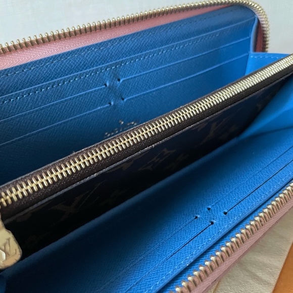 LOUIS VUITTON CLEMENCE WALLET BLOOMING FLOWER - Picture 12 of 16